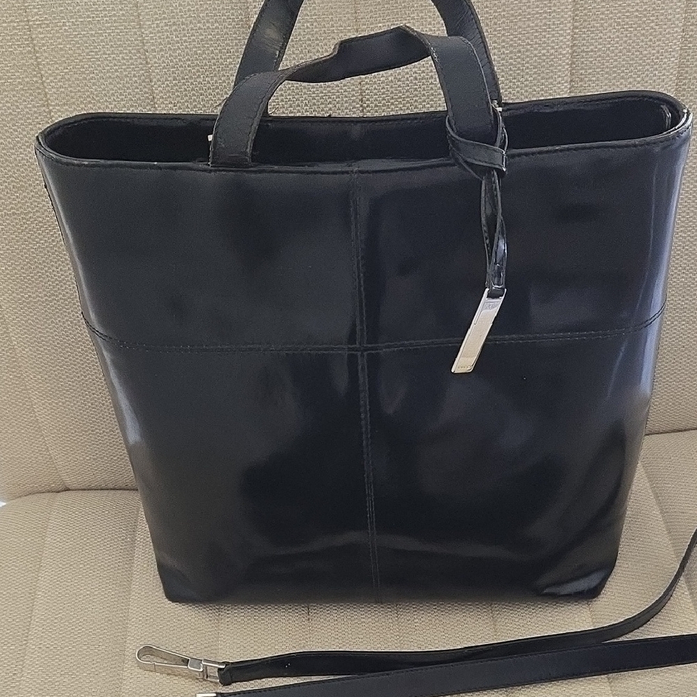 Elegant Black Leather Tote Bag - Picture 7 of 10
